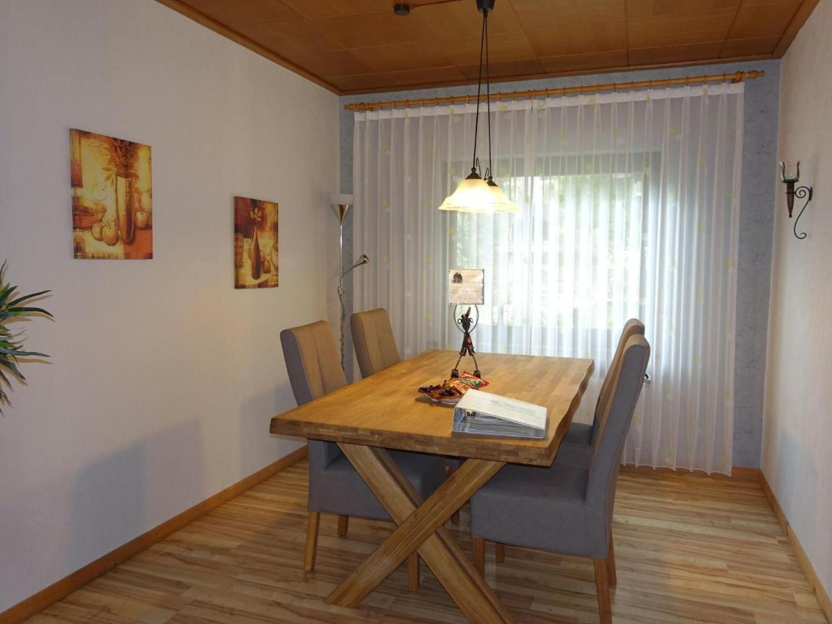 Idyllic Bungalow In Feusdorf With Forest View Eksteriør bilde